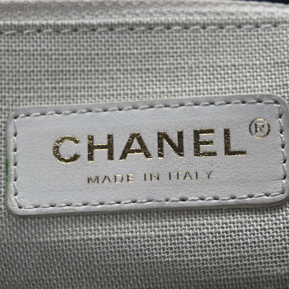 Chanel Mixed Fibers Calfskin Medium #202654C20 - Picture 7 of 12